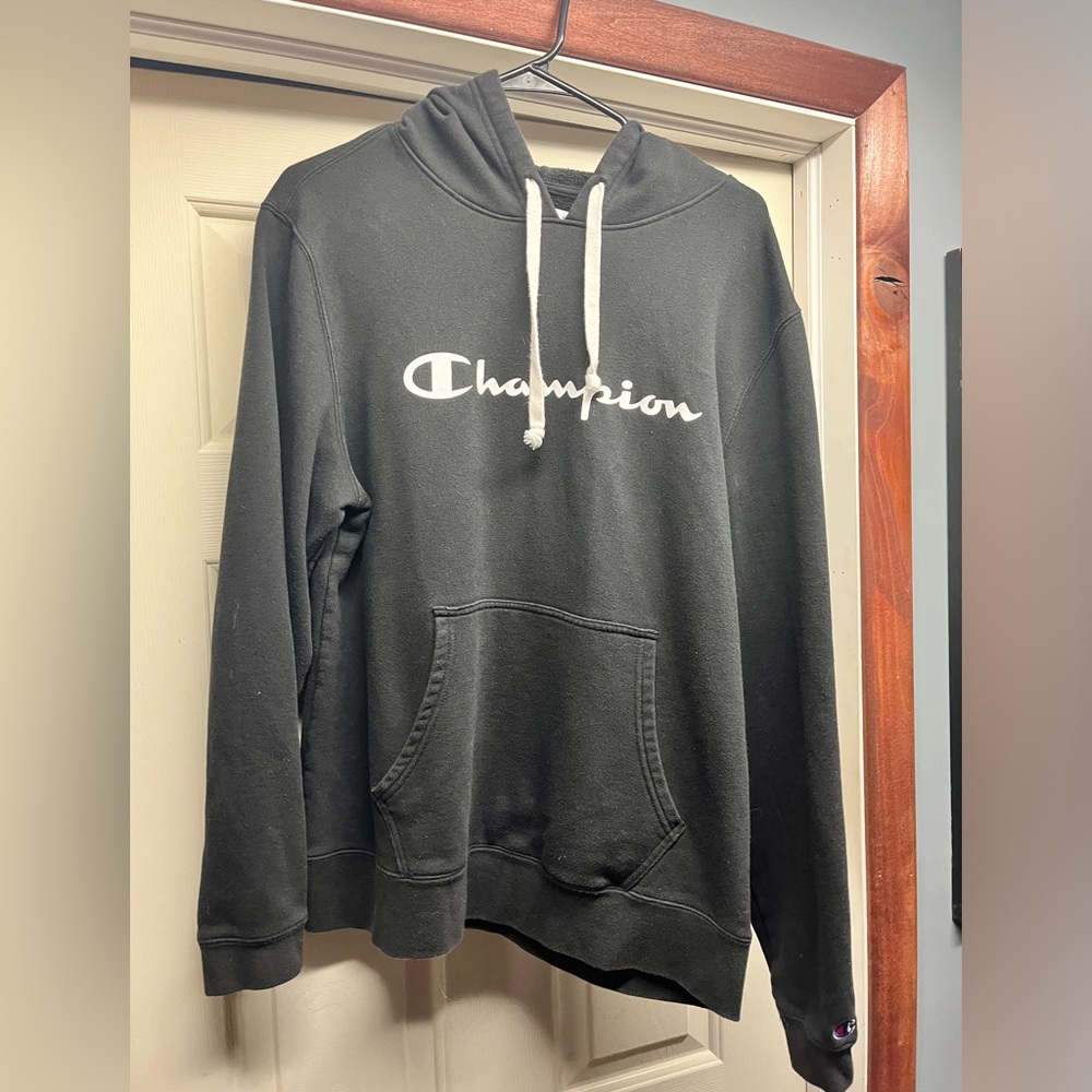 Men’s black Champions sweatshirt hoodie size large